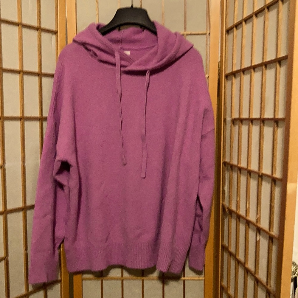 Lou Grey rose hoodie sweater. XL. 25” long sleeves